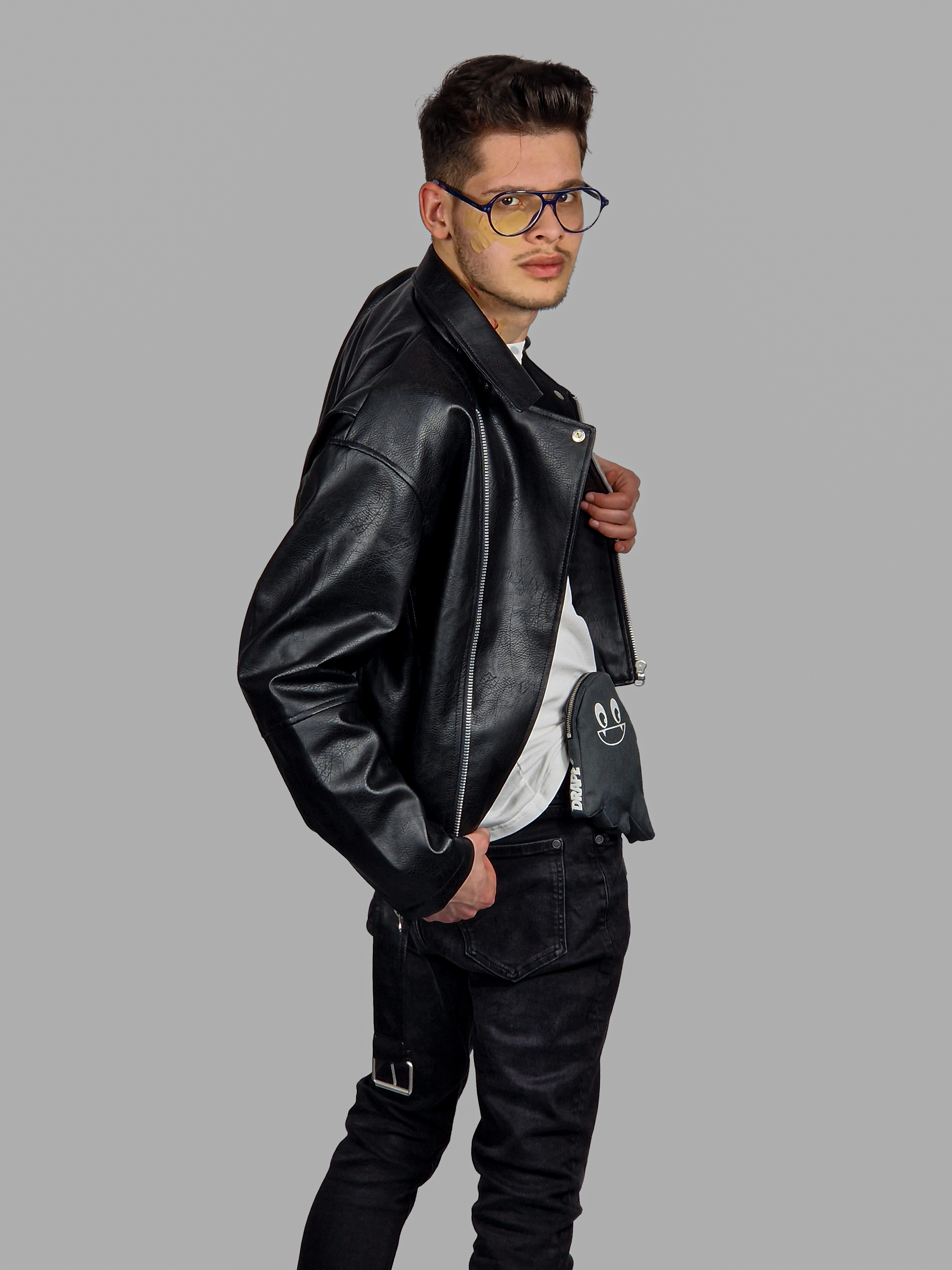 DRAPESTAR POUCH